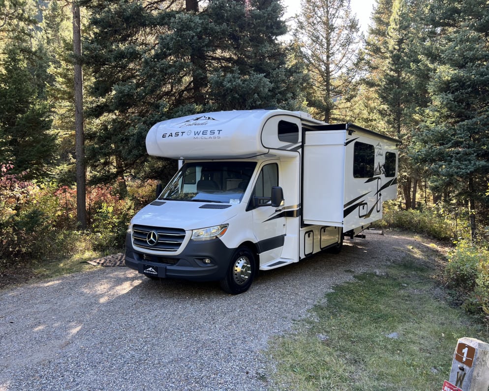 2025 East to West Entrada M-Class