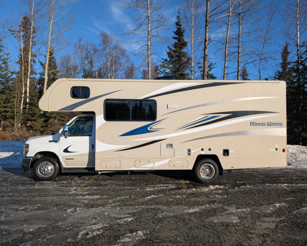 2023 Winnebago Minnie Winnie Class C for rent in Anchorage Alaska