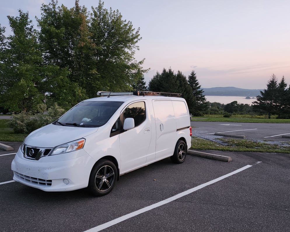 2015 NISSAN NV200