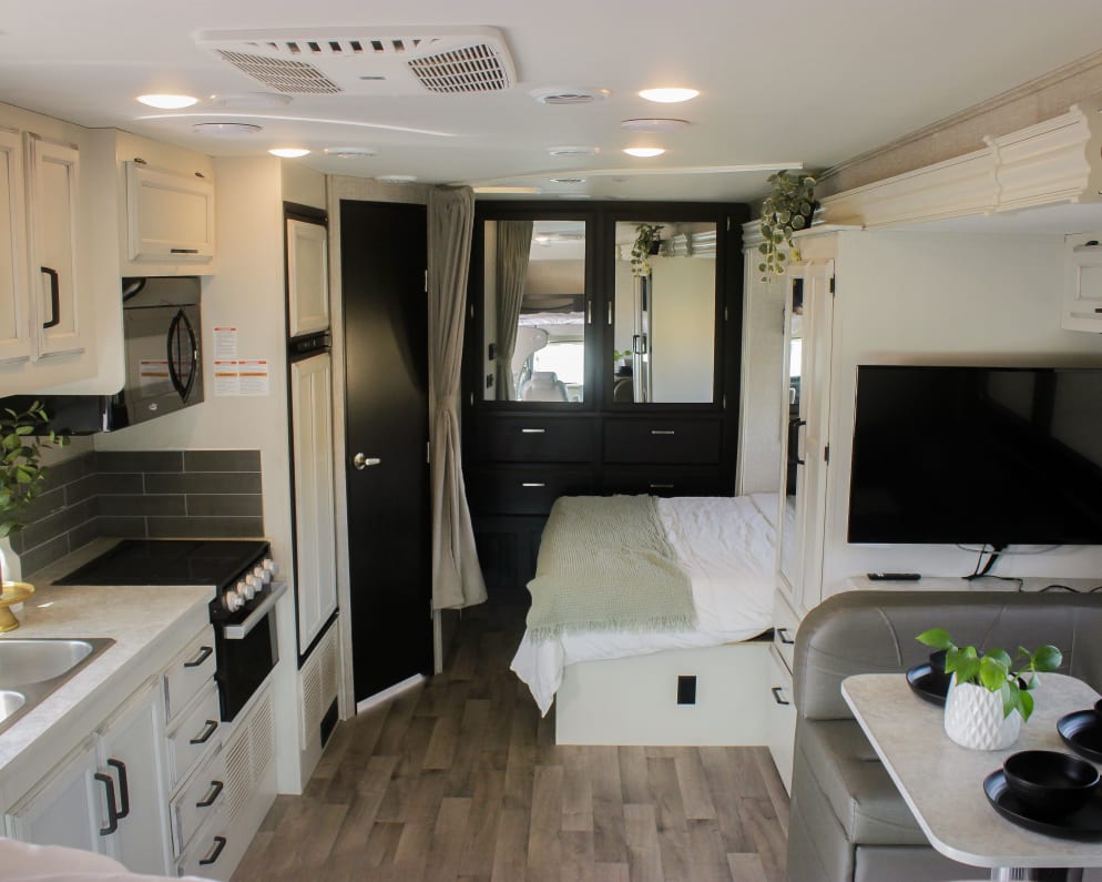 2022 Redhawk  by Jayco for rent in 95678