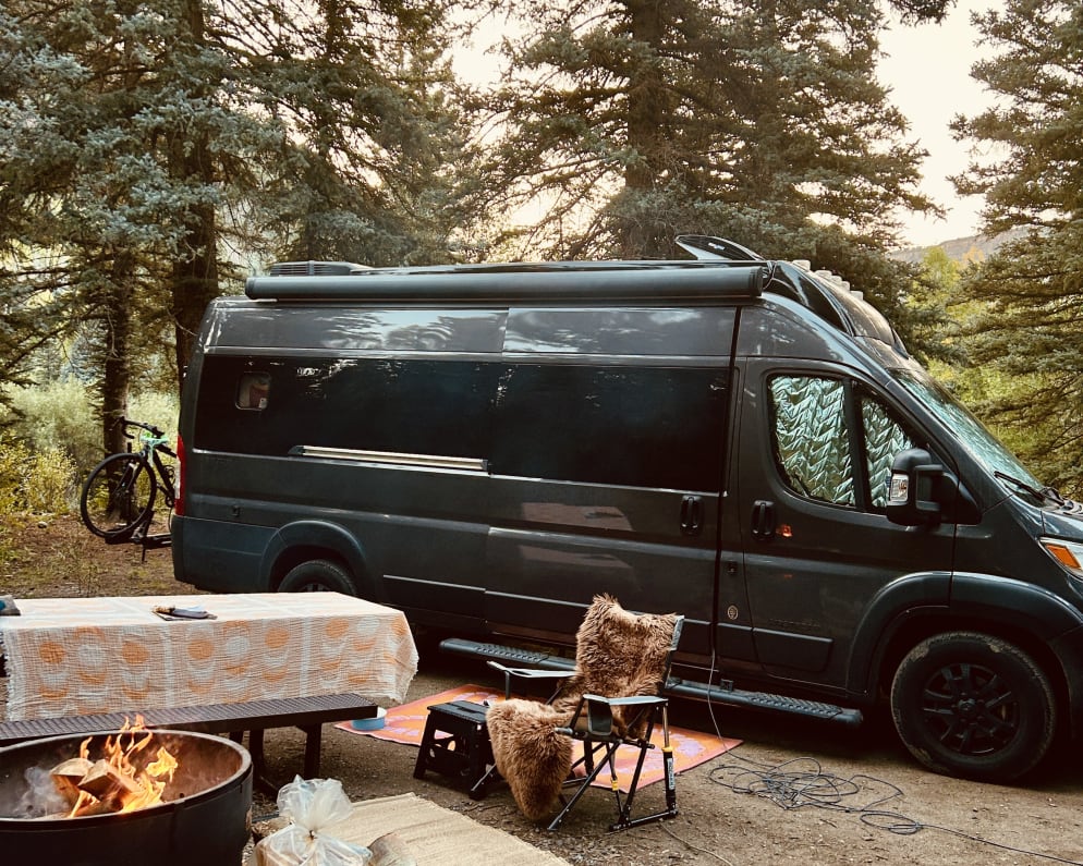 2024 Airstream Rangeline