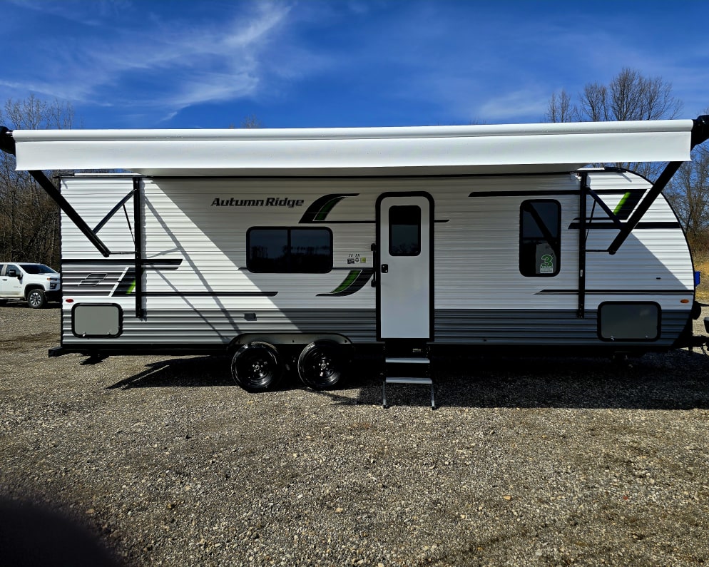 2025 Autumn Ridge 26BH  by Starcraft for rent in 