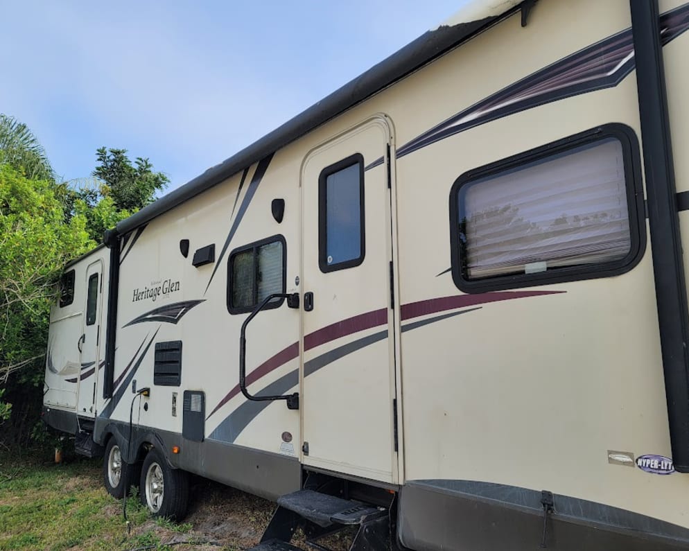 2014 Forest River Wildwood Heritage Glen Lite available for rent in Fort Myers Florida
