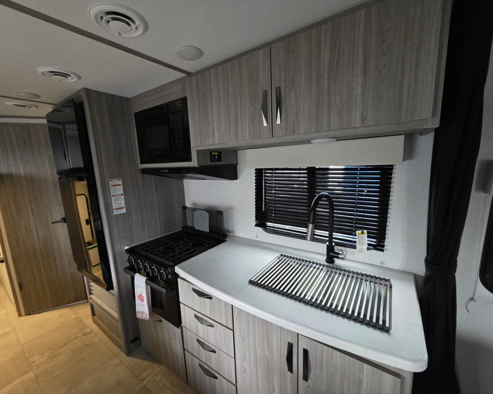 2024 Passport SL Ultra Lite  by Keystone RV for rent in 98424