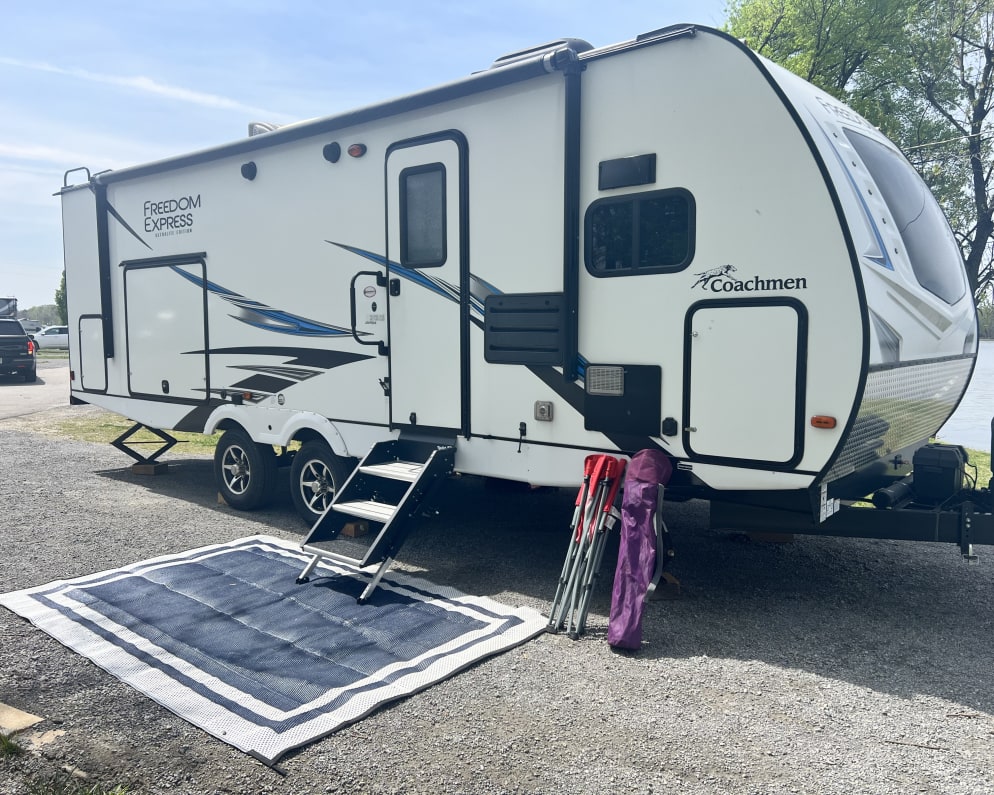 2020 Coachmen Freedom Express Travel Trailer for rent in Rogersville Alabama