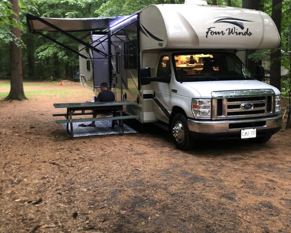 2018 Four Winds  by Thor for rent in N3L 3N6