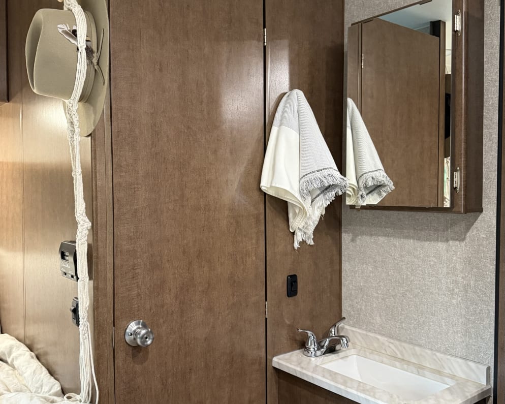 2020 Vita  by Winnebago for rent in 55112