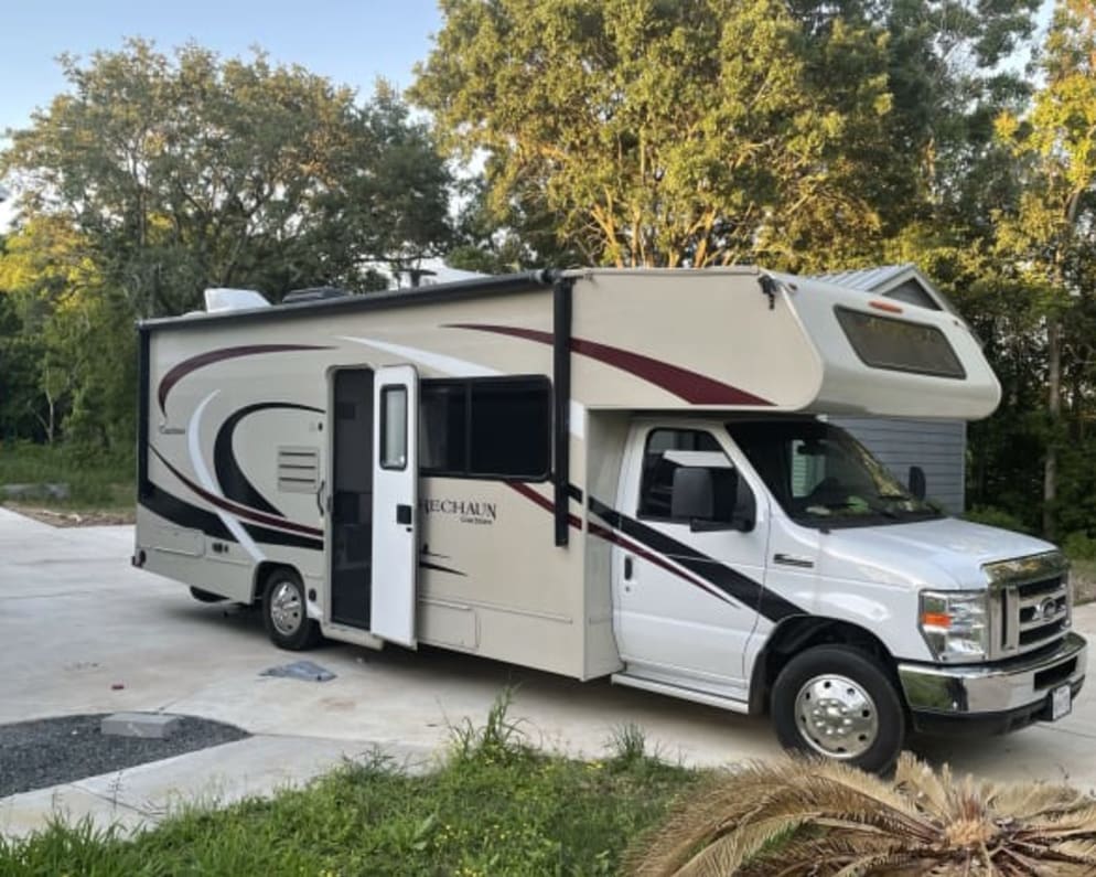 2020 Coachmen Leprechaun 260RS