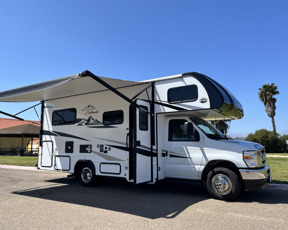 2025 East to West Entrada 210NS available for rent in San Diego California