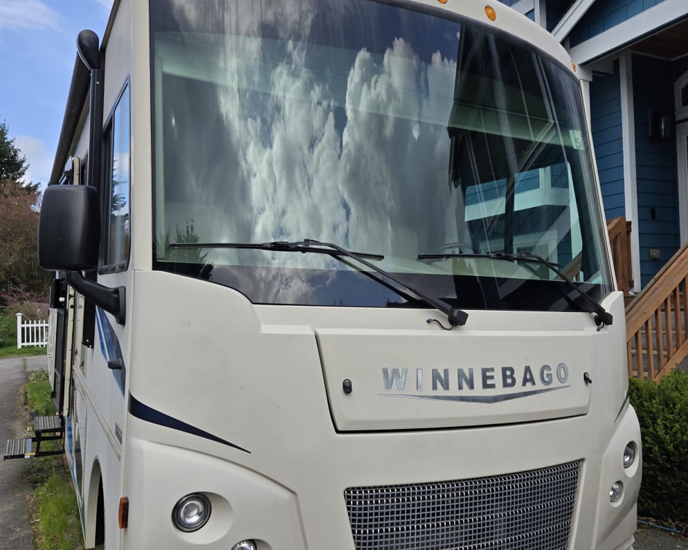 2019 Winnebago Sunstar