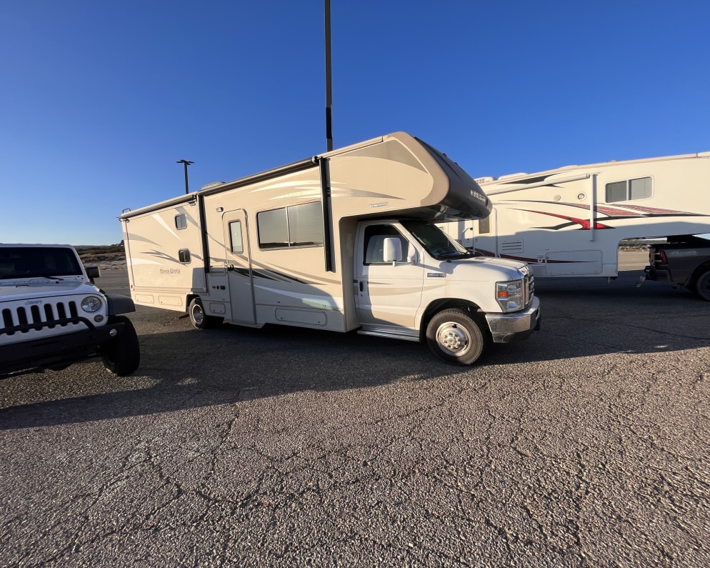 2017 Winnebago Minnie Winnie available for rent in LAKESIDE California