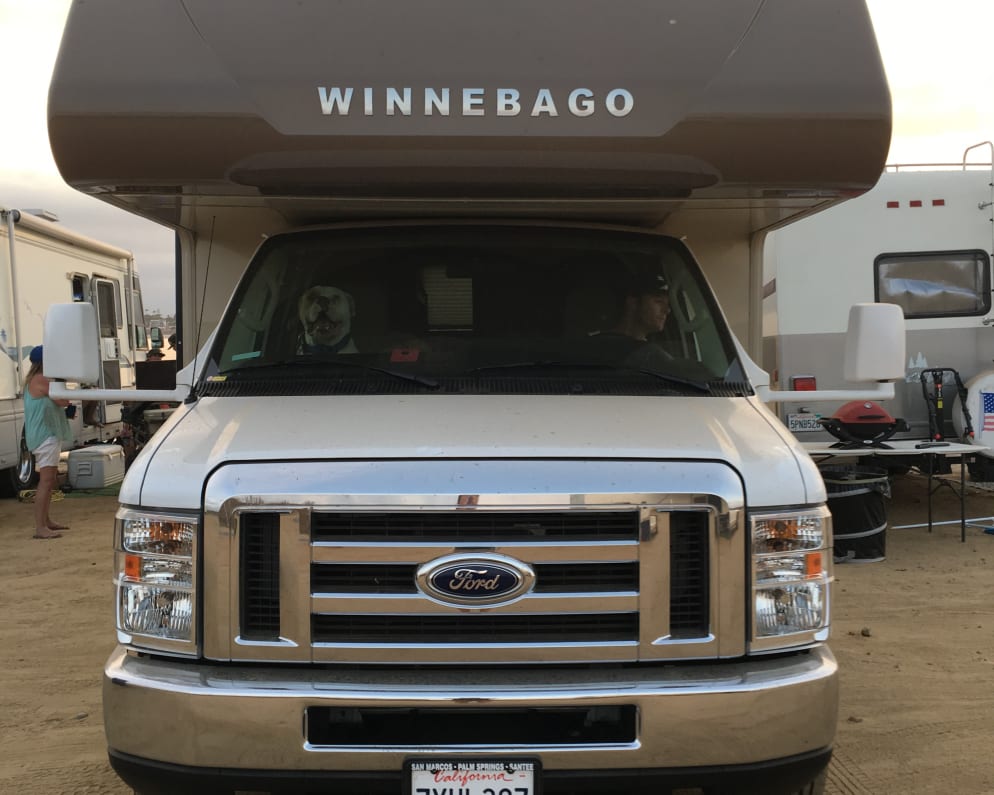 2017 Winnebago Minnie Winnie Class C for rent in LAKESIDE California