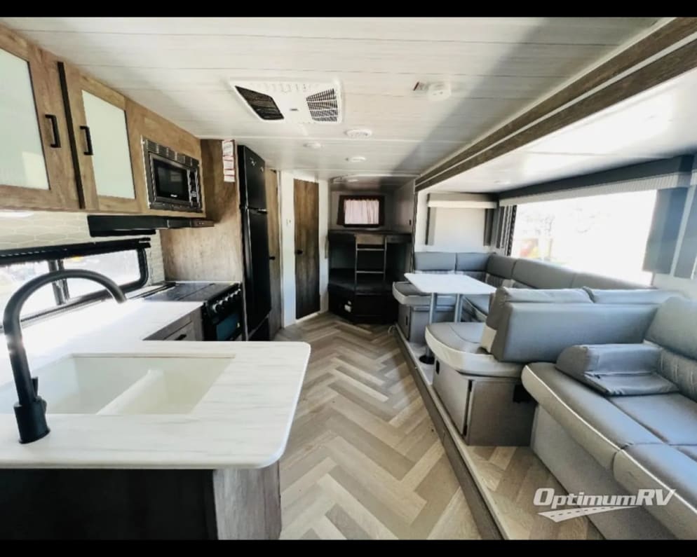 2022 Forest River Wildwood X-Lite Travel Trailer for rent in Mount Wolf Pennsylvania