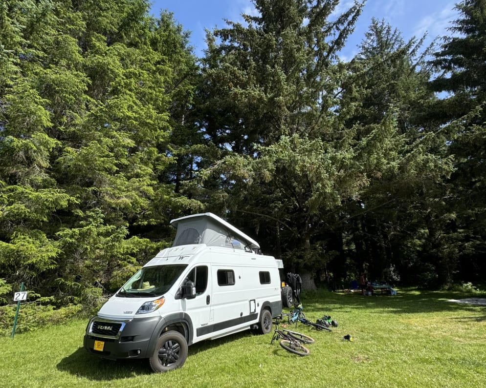 2022 Winnebago Solis