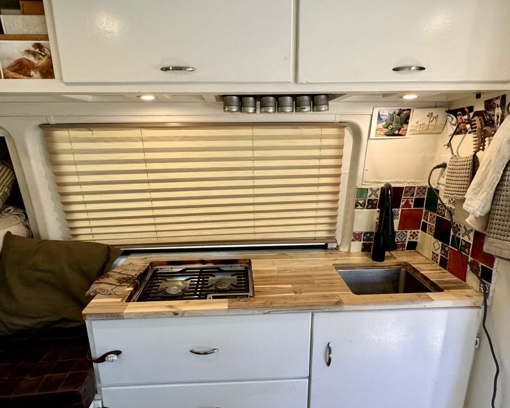 2006 Sprinter 2500 170ext  by Dodge for rent in 81122