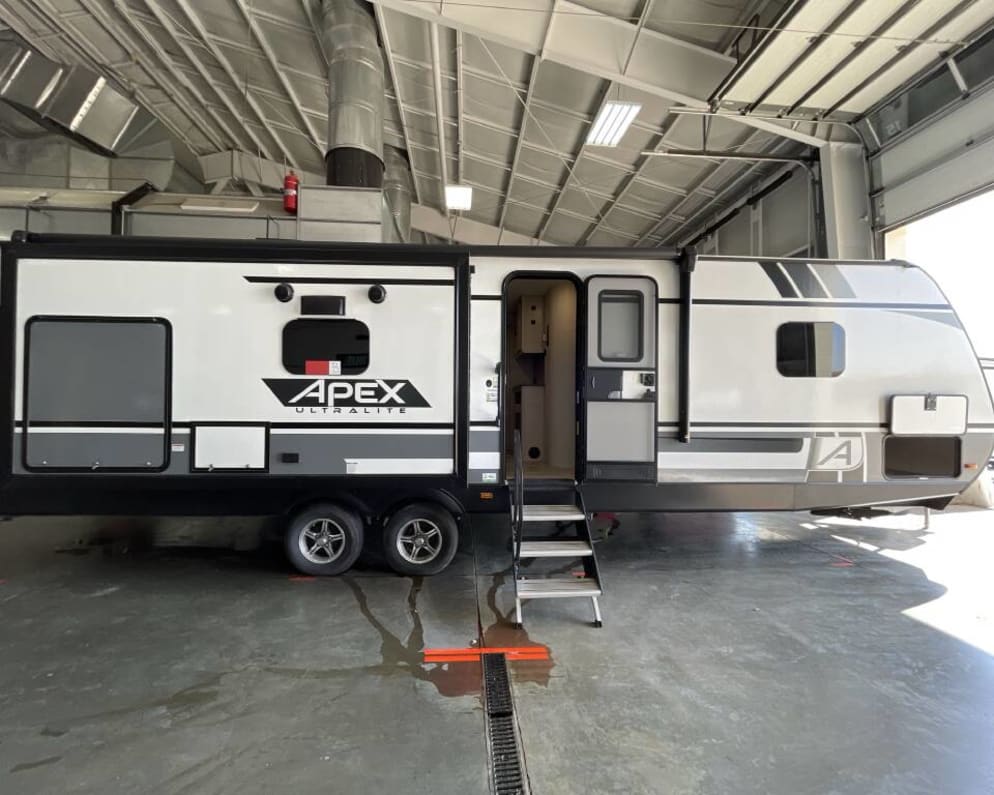 2022 Coachmen Apex