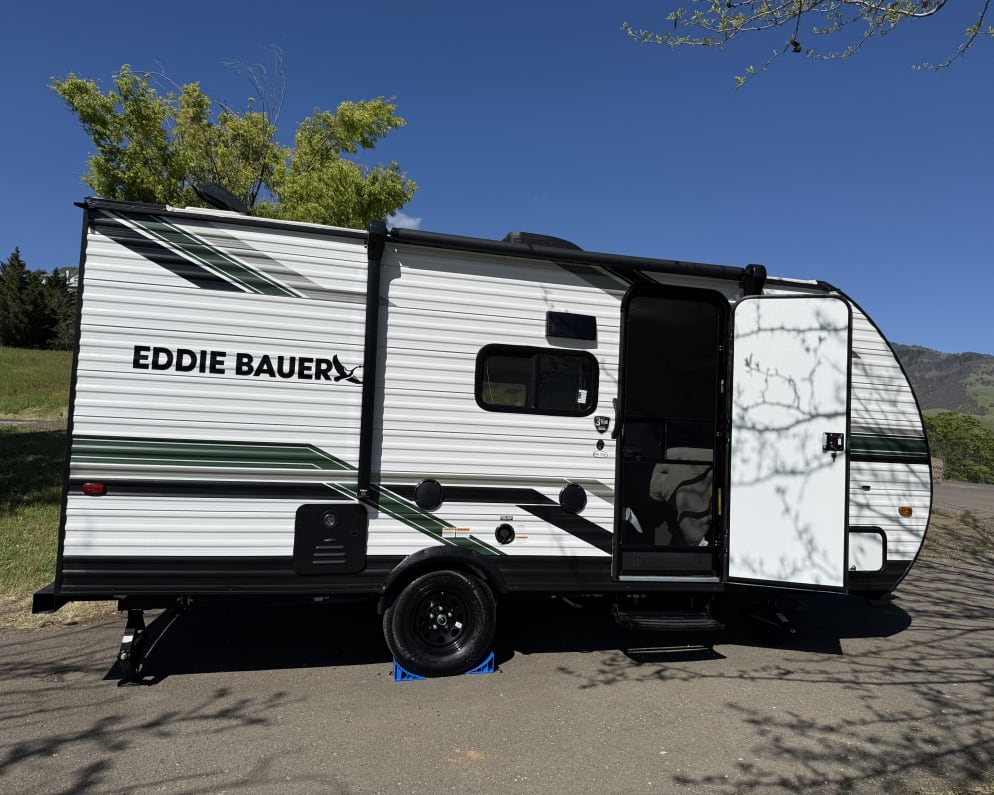 2025 Heartland Eddie Bauer 17BC-H Travel Trailer for rent in Smith River California
