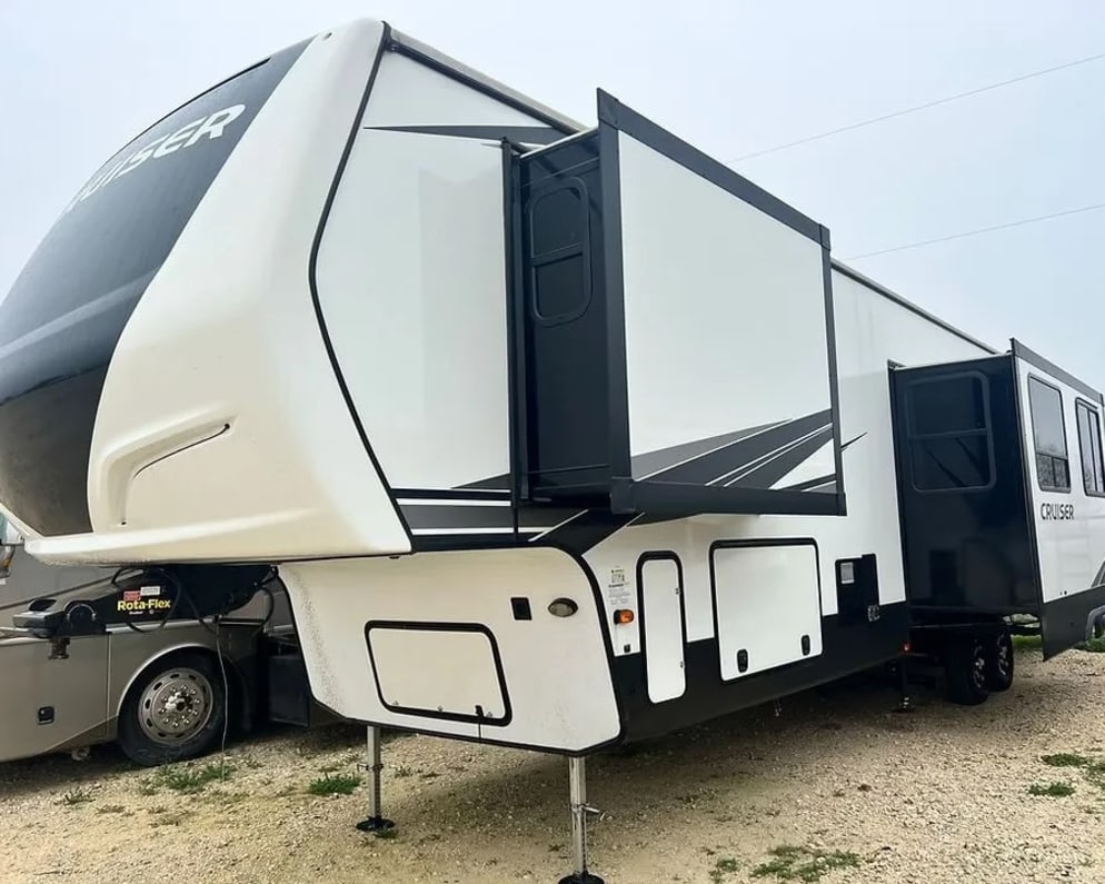 2020 Crossroads RV Cruiser