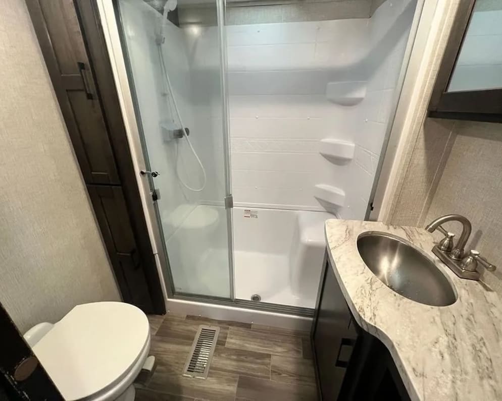 2020 Crossroads RV Cruiser available for rent in Granger Texas