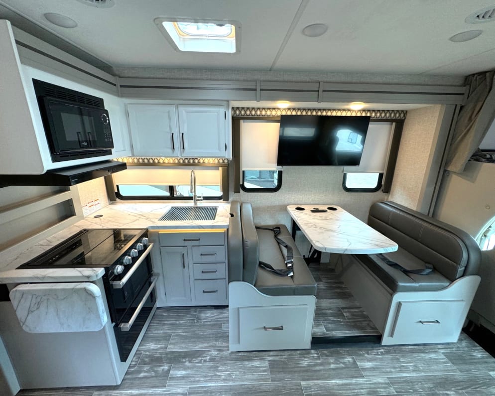 2025 Thor Motor Coach Geneva Class C for rent in Aubrey Texas
