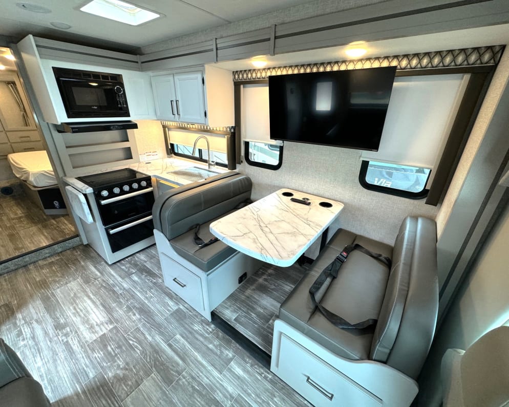 2025 Geneva  by Thor Motor Coach for rent in 76227