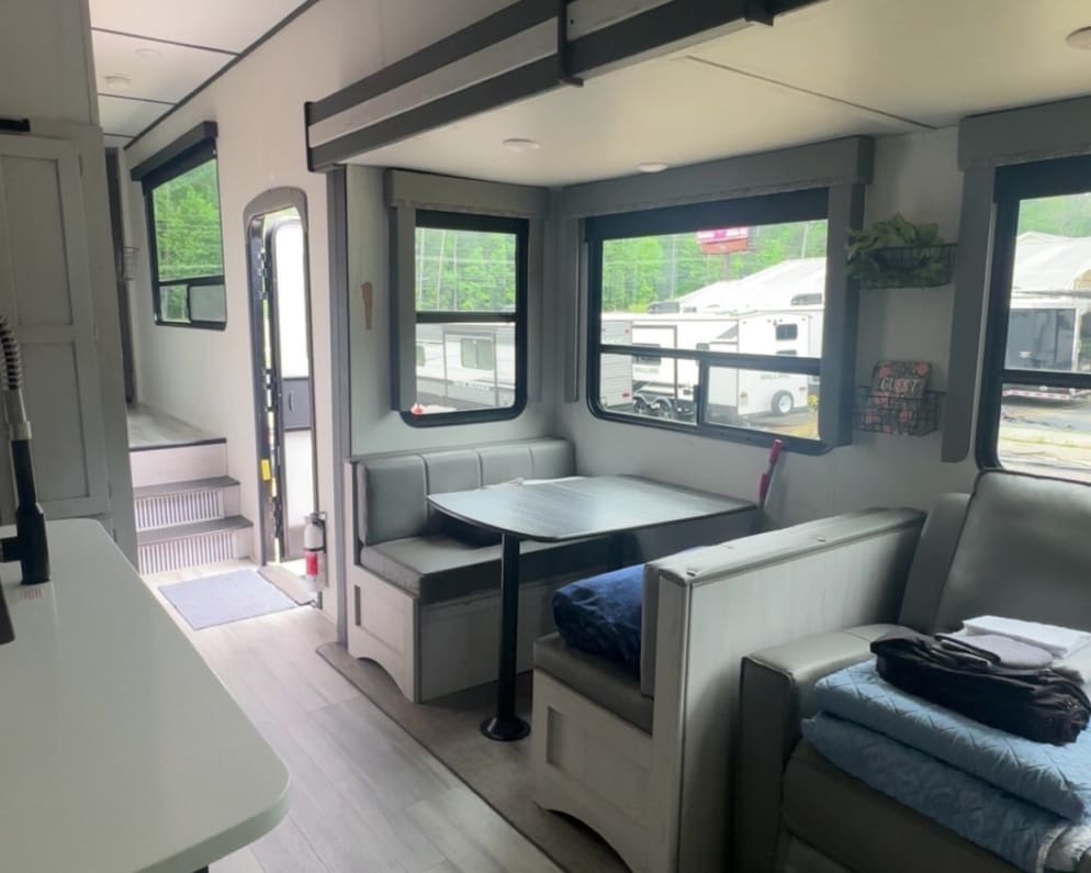 2022 Keystone Sprinter available for rent in Newnan Georgia