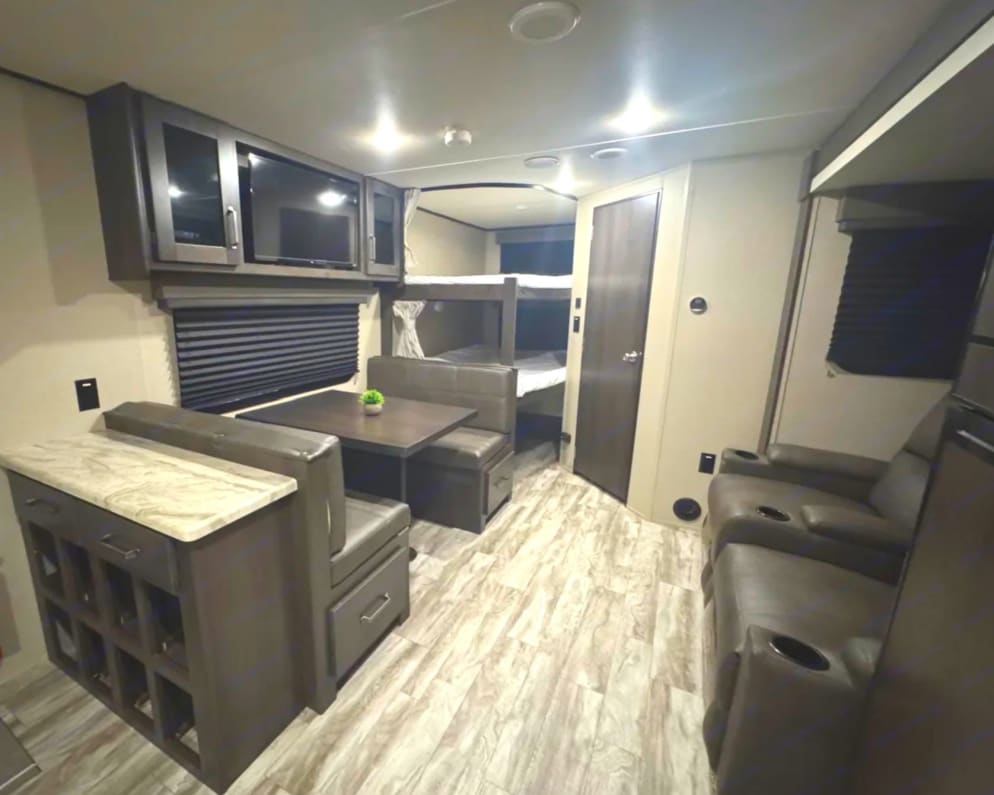 2022 Grand Design Transcend Xplor available for rent in Kyle Texas