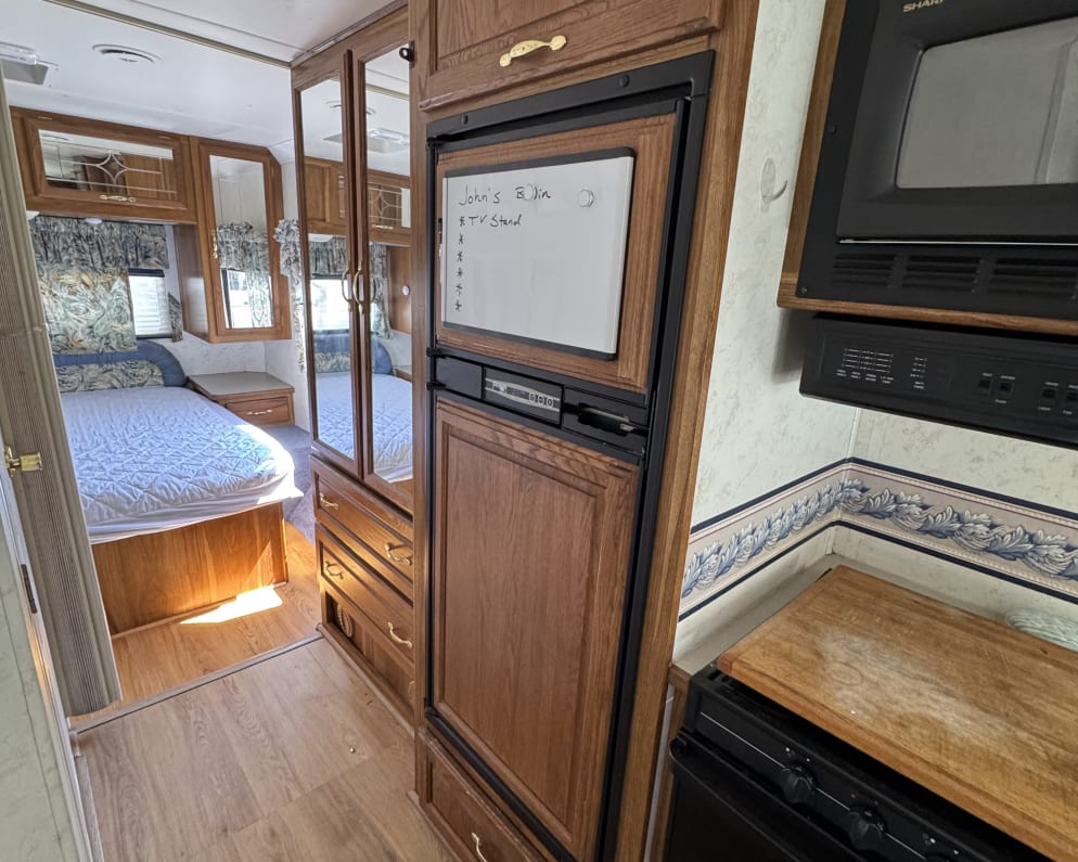 1999 Four Winds  by Thor Motor Coach for rent in 98037