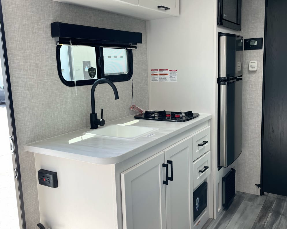 2025 Jayco Jay Feather Air Super Lite 17BHSL Travel Trailer for rent in London Ontario