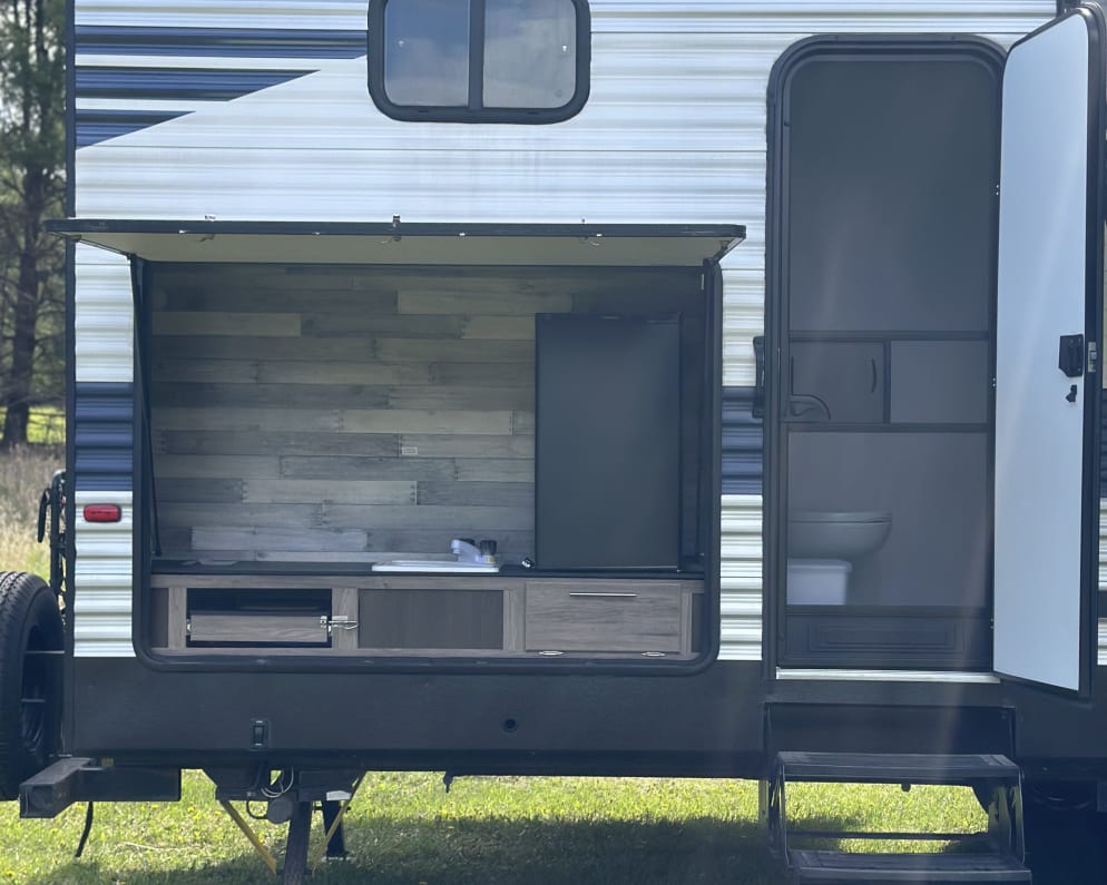 2020 Crossroads RV Zinger available for rent in Marion Wisconsin