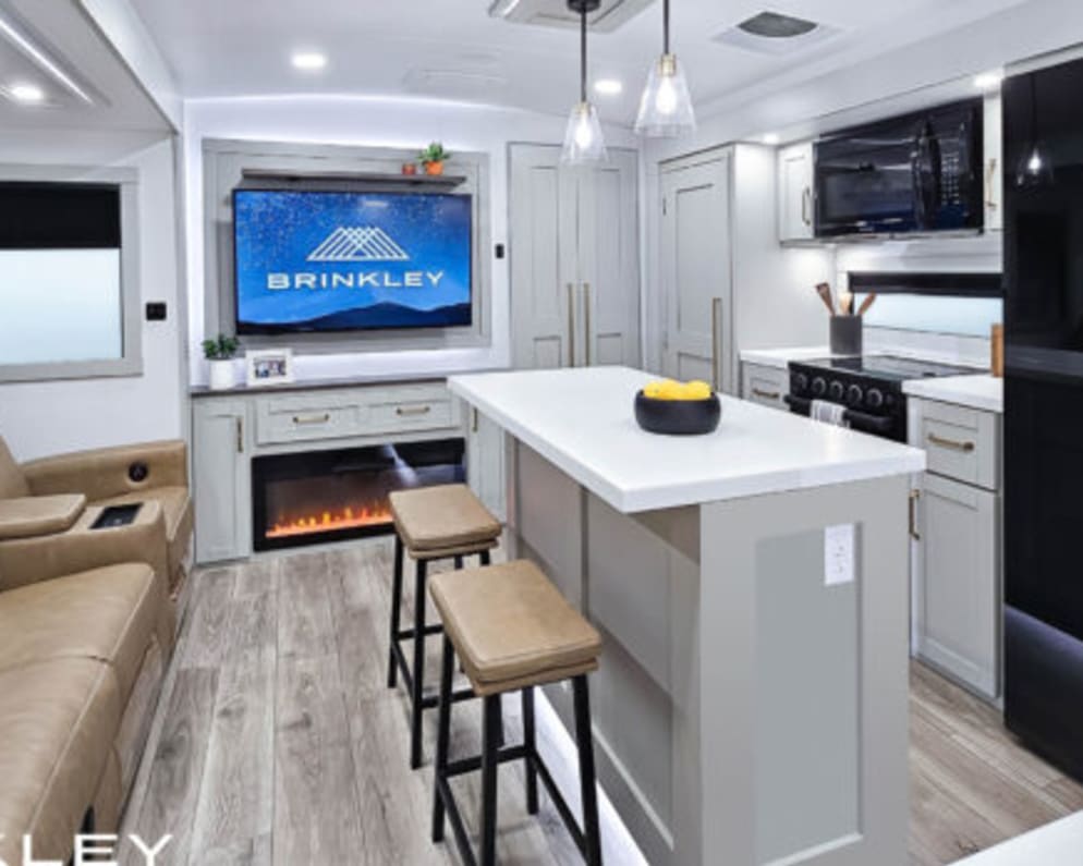 2025 Brinkley Air 295