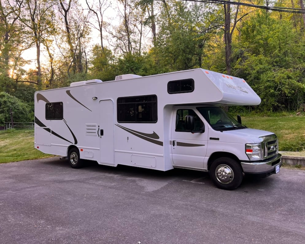 2019 Thor Majestic available for rent in Frederick Maryland