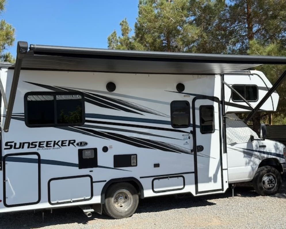 2022 Forest River Sunseeker LE