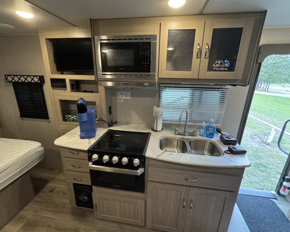 2021 Coachmen Freedom Express 192RBS Travel Trailer for rent in Wedgefield South Carolina
