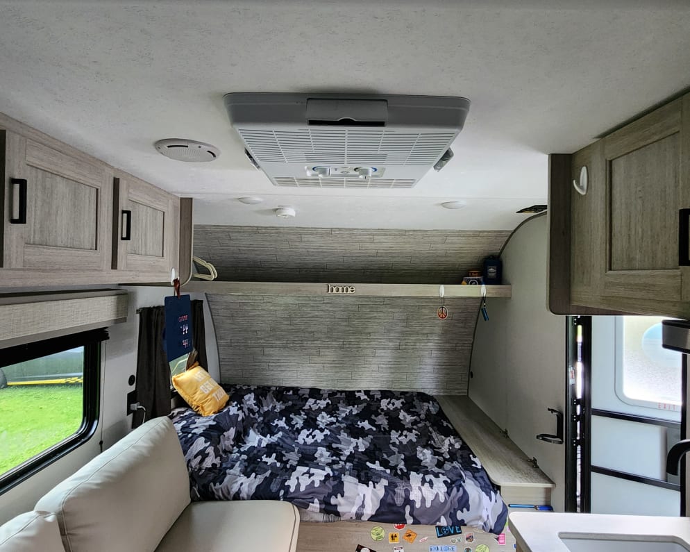 2024 Coachmen Catalina available for rent in Hendersonville Tennessee
