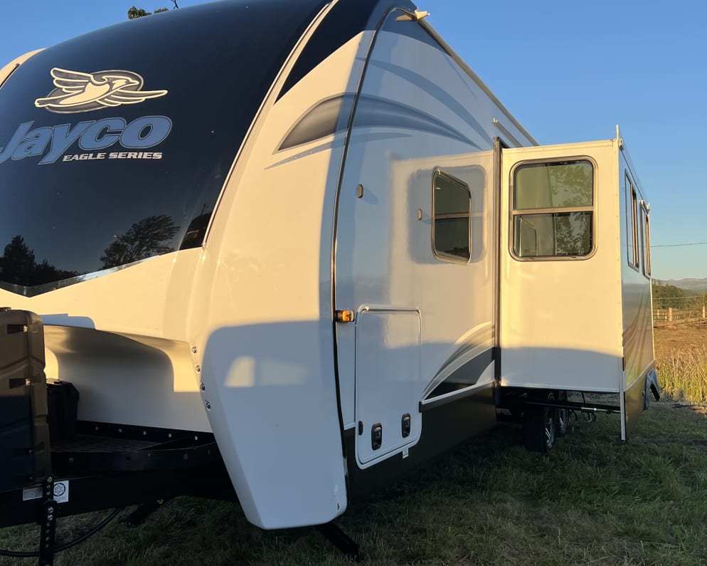 2022 Jayco Eagle HT available for rent in Sandy Oregon
