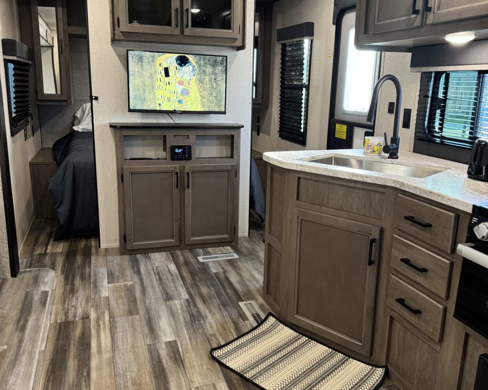 2022 Starcraft Autumn Ridge available for rent in Lithia Florida