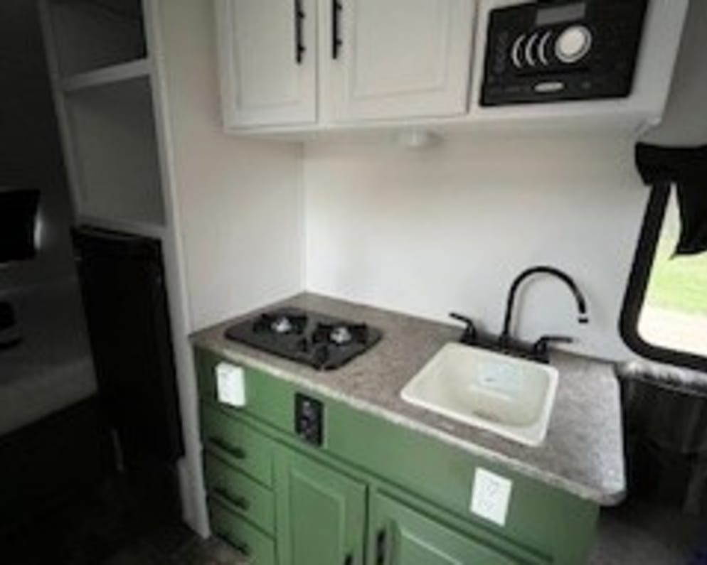 2015 Hood River Edition  by R-Pod for rent in 80524