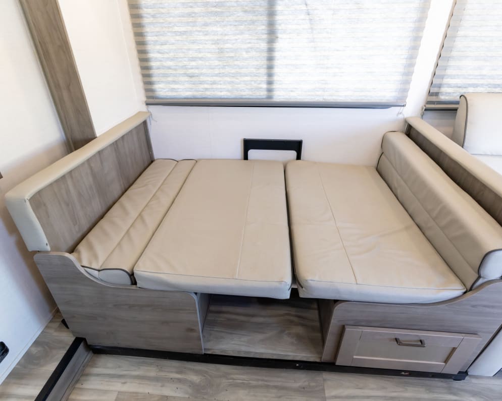 2024 Gulf Stream Conquest Class C for rent in Peoria Arizona