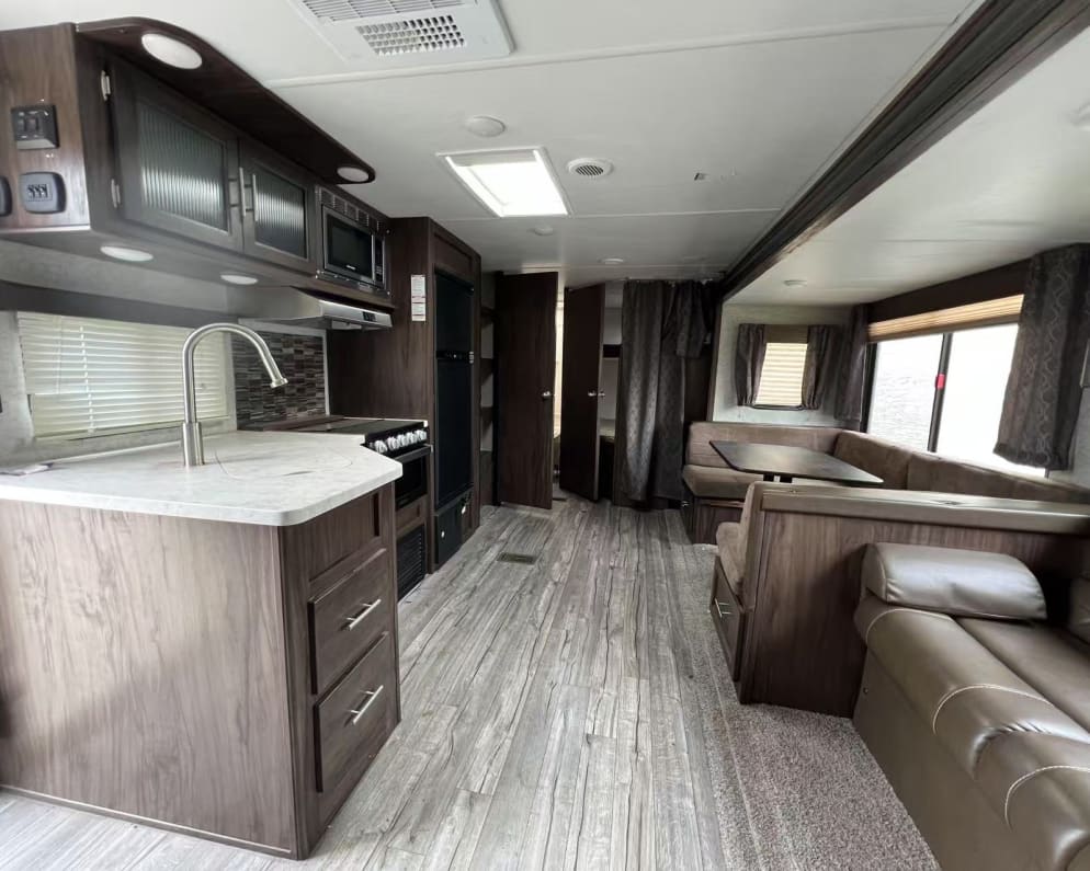 2018 Cherokee  by Forest River for rent in S7V 1B3