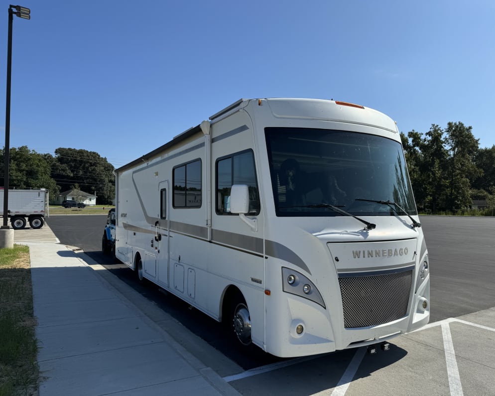 2018 Winnebago Intent