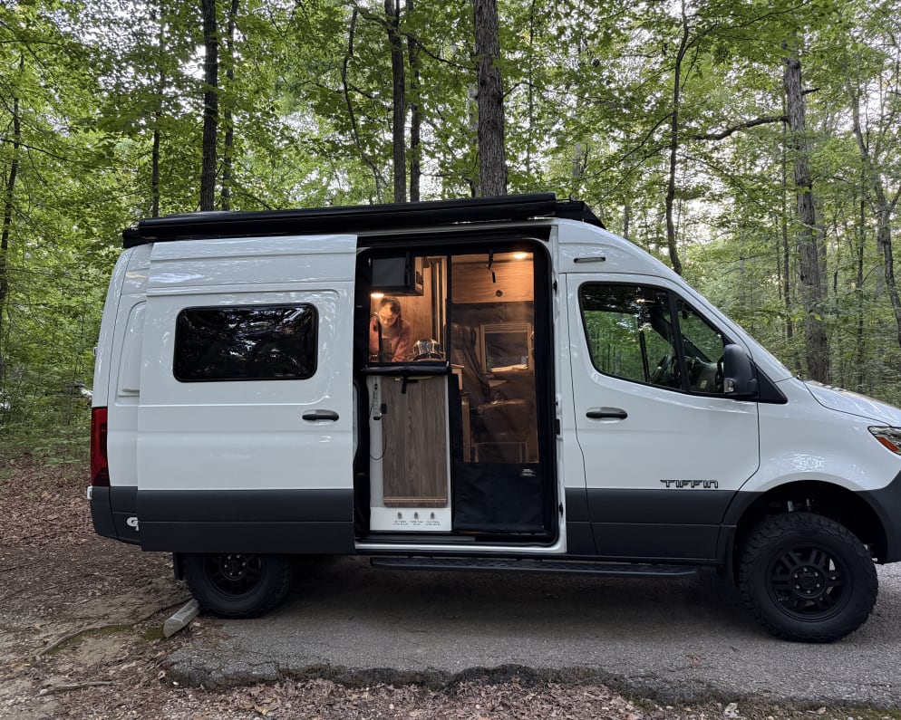 2025 GH1 GH1 Class B Class B for rent in Alexandria Virginia