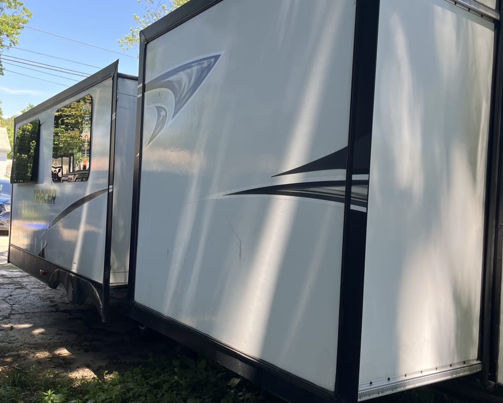 2019 Tracer Breeze  by Forest River for rent in 43130
