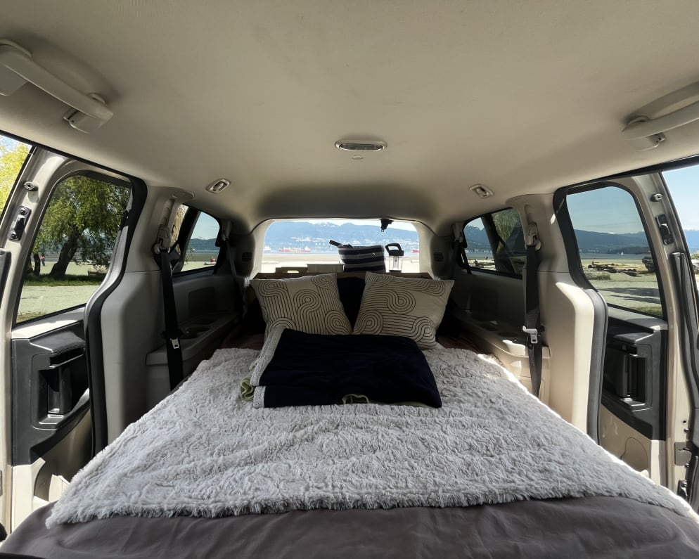2014 Dodge Grand Caravan Class B for rent in Vancouver British Columbia