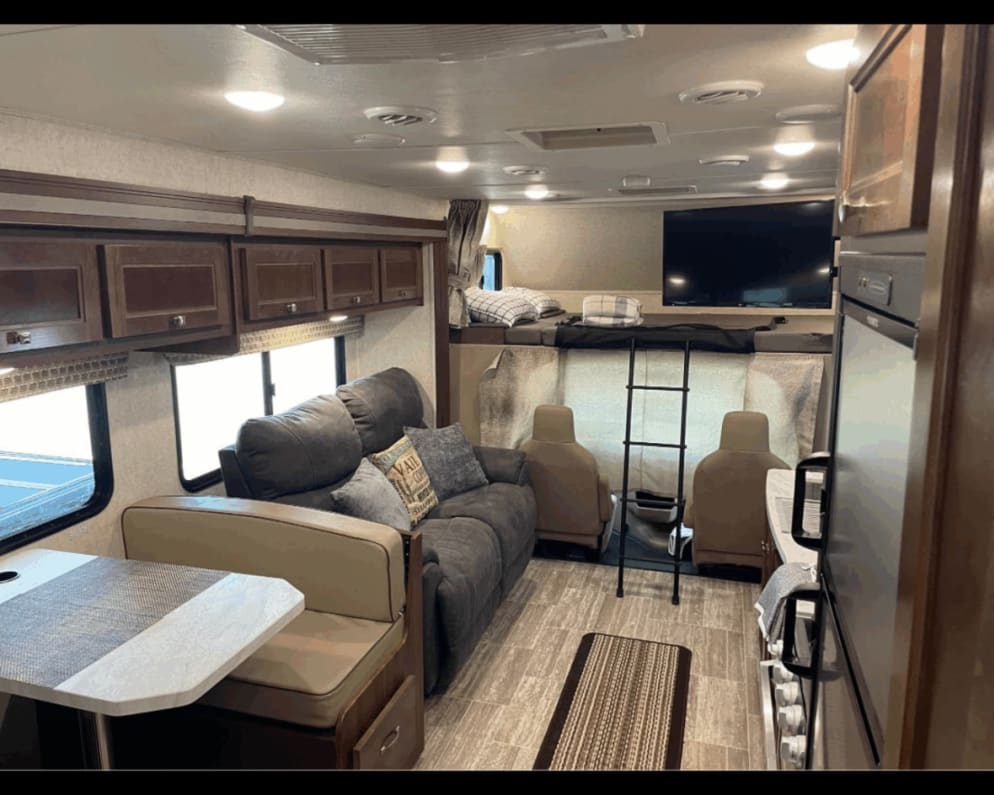 2019 Sunseeker LE  by Forest River for rent in 49418