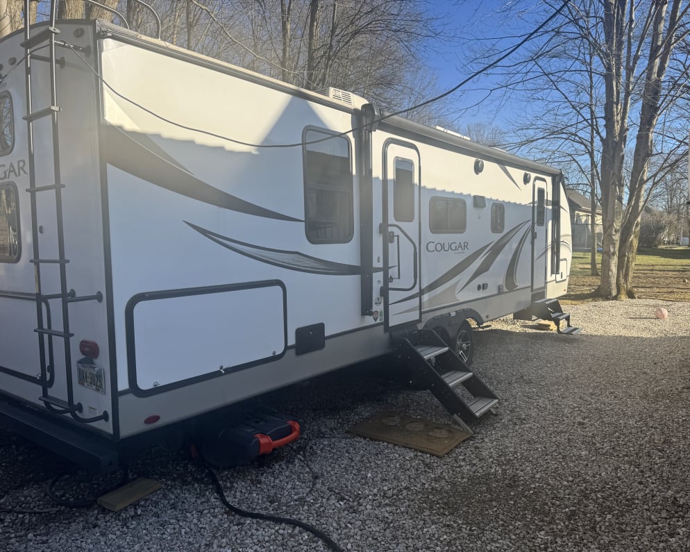 2022 Keystone RV Cougar Travel Trailer for rent in Valley City Ohio