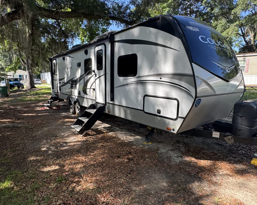 2022 Keystone RV Cougar available for rent in Tallahassee Florida