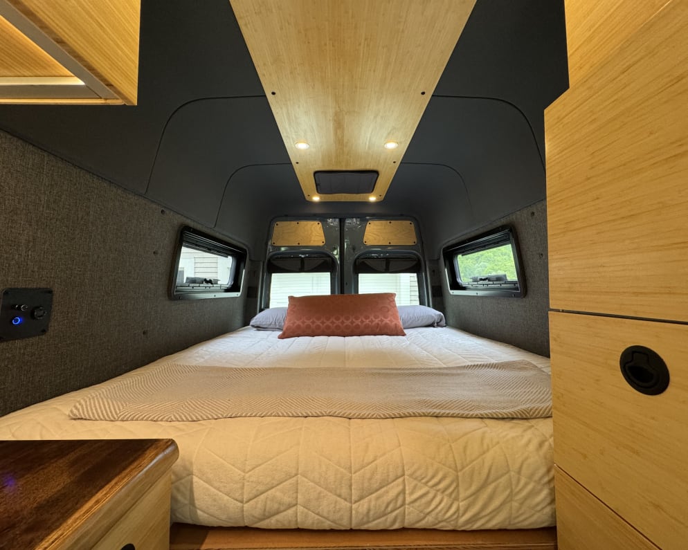 2021 Mercedes-Benz Sprinter available for rent in Hinesburg Vermont