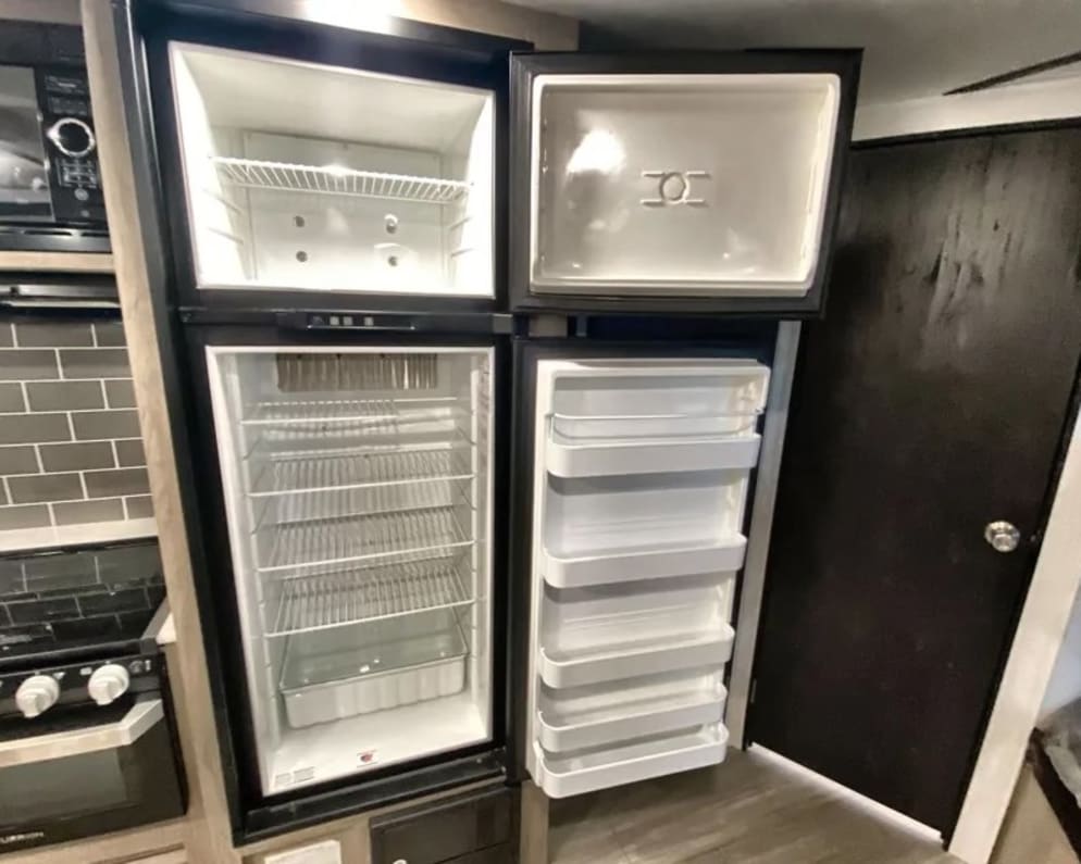 2021 Keystone RV Hideout Travel Trailer for rent in Calgary Alberta