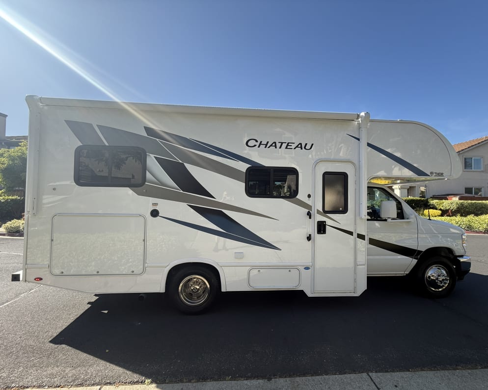 2025 Thor Chateau 21z  by Thor for rent in 94544